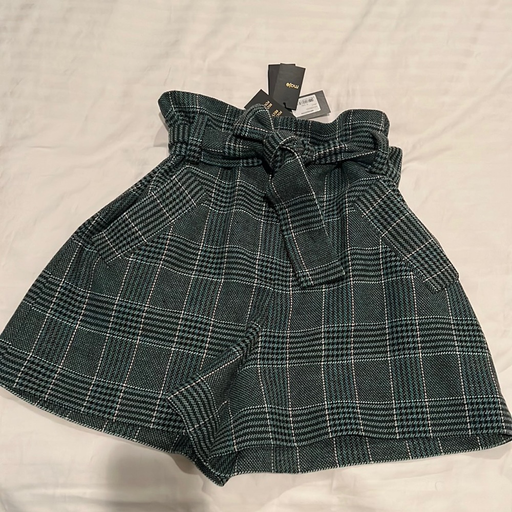 MAJE ITRITO green plaid belted shorts size 40 or 10 US